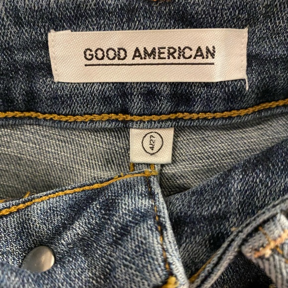 Good American midi distressed denim skirt - Picture 4 of 7